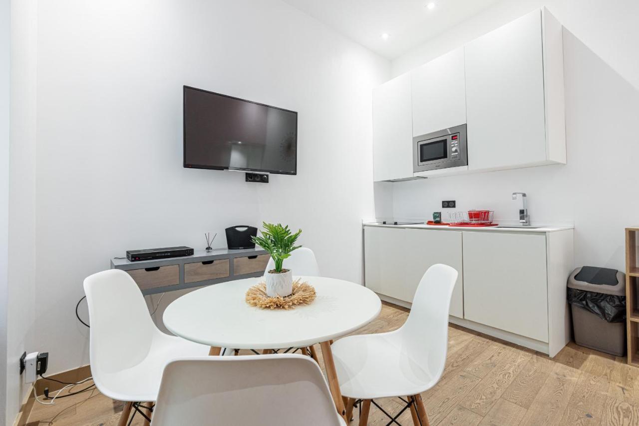 Appartamento Garibaldi Square - Cozy 1 Bdr Old Town Nizza Esterno foto